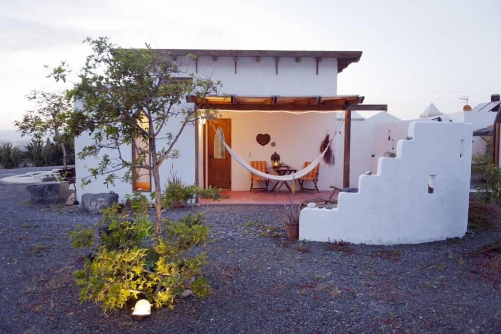Romantica Fuego - Eco Retreat Finca Artis Tirma Tarajalejo Exterior photo